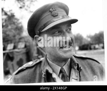 ITALIEN: ACHTE ARMEEKONFERENZ IM TAC-Hauptquartier - Brigadier K. Ray, britische Armee Stockfoto