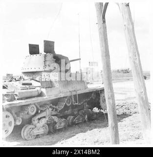 TUNIS: LETZTE PHASEN VOR DER EROBERUNG DER STADT: Ein italienischer Panzer auf der Straße Tunis/Menjez-el-Bab, 18 kg von der britischen Armee Tunis Stockfoto