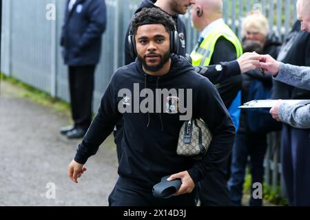 Jay Dasilva von Coventry City vor dem Sky Bet Championship-Spiel in St. Andrew's @ Knighthead Park, Birmingham. Bilddatum: Samstag, 13. April 2024. Stockfoto