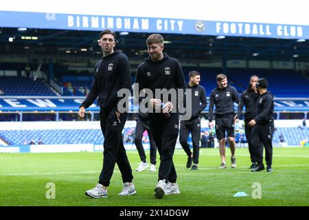 Luis Binks aus Coventry City und Josh Eccles aus Coventry City vor dem Spiel der Sky Bet Championship in St. Andrew's @ Knighthead Park, Birmingham. Bilddatum: Samstag, 13. April 2024. Stockfoto