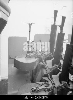 AN BORD DER HMS RODNEY. SEPTEMBER 1940, AN BORD DES SCHLACHTSCHIFFES UND IM HAFEN. - Die .5 sind einsatzbereit Stockfoto