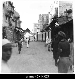 FÜHRUNG DURCH DIE HRH EL EMIR MANSUR IBN SAUD - EINE STRASSE IN DSCHIDDA, Stockfoto