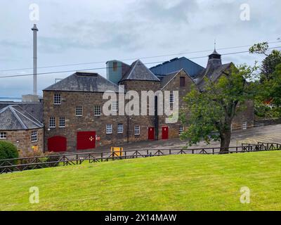 Tain, Schottland Keith, Schottland - 15. August 2022:- Glenmorangie Destillery ist eine Destillerie in Tain, Schottland. Glenmorangie produziert Single Malt Scotch wh Stockfoto