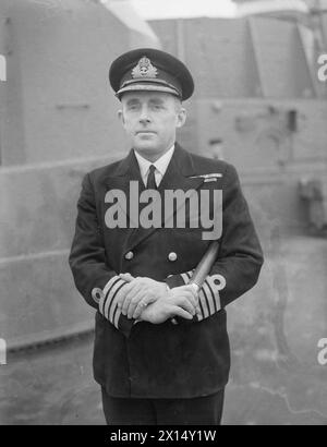 1940 wird die HMS Bonaventure, ein Leichtkreuzer der Dido-Klasse, mit Captain E. J. Egerton, RN, an Bord fotografiert. Stockfoto