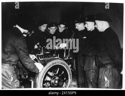 DAS ROYAL TANK CORPS REKRUTIERT DIE AUSBILDUNG BEI FARNBOROUGH - Royal Tank Corps British Army Stockfoto