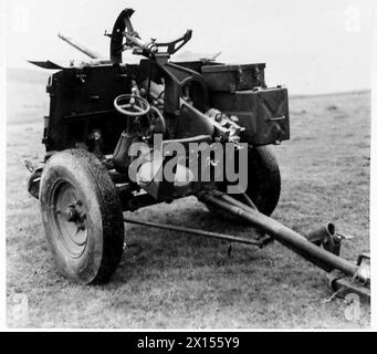 DIE 2-PDR. PANZERABWEHRKANONE (MARK III) - die Kanone fotografiert in ihrer Reiseposition, British Army Stockfoto