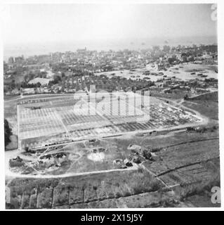 FÜNFTE ARMEE : LUFTAUFNAHMEN ÜBER DEM ANZIO BRÜCKENKOPF - Friedhof der Amerikanischen Armee am Rande der Nettuno British Army Stockfoto