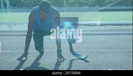 Bild der Datenverarbeitung auf digitalem Bildschirm über männlichem Läufer in afrika-amerika mit laufendem Blatt Stockfoto