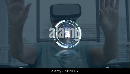 Bild des Countdowns im Kreis über eine ältere kaukasische Frau, die zu Hause mit einem vr-Headset Gesten macht Stockfoto