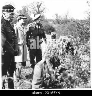 BESUCH DER PRINZESSIN ROYAL IN Einem BATAILLON DES FLACHLAND-REGIMENTS - HRH beobachtet die Schlacht im Gange der britischen Armee Stockfoto