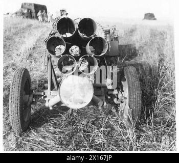 TUNIS : LETZTE PHASEN VOR DER EROBERUNG DER STADT - Vorderansicht eines neuen deutschen 6-Zoll-Mörtels, wie man sehen kann, gibt es sechs Fässer auf einem zweirädrigen Fahrgestell der British Army Stockfoto