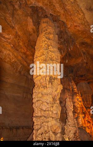 Natürliche Brücke Höhlen in Zentral-Texas in der Nähe von San Antonio. Stockfoto