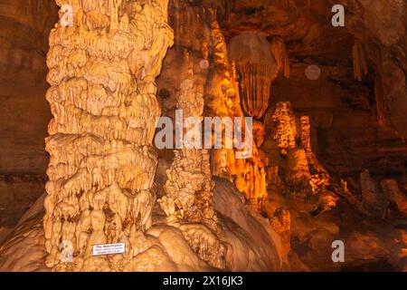 Natürliche Brücke Höhlen in Zentral-Texas in der Nähe von San Antonio. Stockfoto