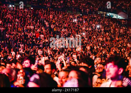 Mailand, Italien. April 2024. Pinguini Tattici Nucleari tritt am 12. April 2024 live im Forum Assago in Mailand auf. (Foto: Alessandro Bremec/NurPhoto) Credit: NurPhoto SRL/Alamy Live News Stockfoto