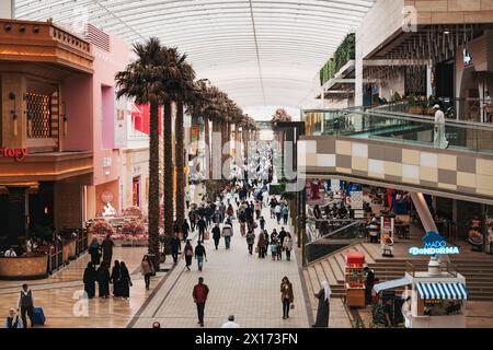 In den Avenues, dem größten Einkaufszentrum in Kuwait Stockfoto