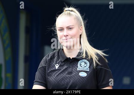 Blackburn, Großbritannien. April 2024. Ewood Park, Blackburn, England, 14. April 2024: Emma Taylor (12 Blackburn) vor dem Barclays FA Womens Championship Match zwischen den Blackburn Rovers und Reading im Ewood Park in Blackburn, England am 14. April 2024. (Sean Chandler/SPP) Credit: SPP Sport Press Photo. /Alamy Live News Stockfoto