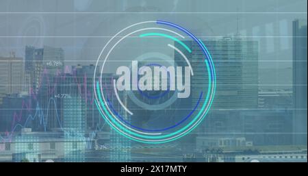 Bild des Scannens und der Datenverarbeitung über der Stadtlandschaft Stockfoto
