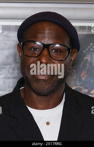 Paris, Frankreich. April 2024. Steve McQueen besucht am 15. April 2024 die Pariser Filmpremiere in der MK2 Bibliothèque in Paris. Foto: Nasser Berzane/ABACAPRESS.COM Credit: Abaca Press/Alamy Live News Stockfoto