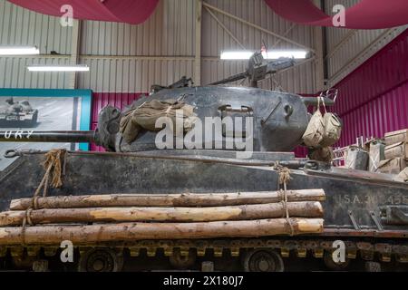 Bovington.Dorset.Vereinigtes Königreich.25. Februar 2024.der Sherman M4A2 Panzer aus dem Film (Fury) ist im Tank Museum in Dorset zu sehen Stockfoto