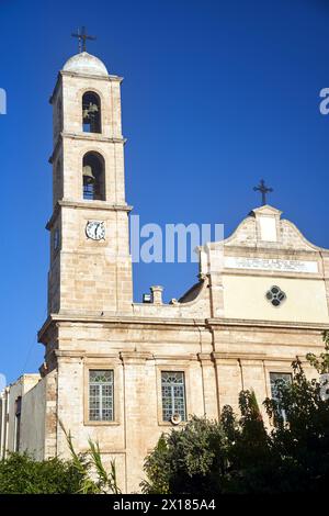 Fassade der orthodoxen Kathedrale in der Stadt Chania auf der Insel Kreta, Griechenland Stockfoto