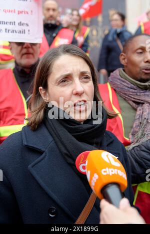 Les salariés du Commerce défilent à Paris et promettent au Ministry Guérini un Incendie Social s'ils n'obtiennent pas Satisfaction lors des JO Stockfoto