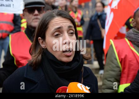 Les salariés du Commerce défilent à Paris et promettent au Ministry Guérini un Incendie Social s'ils n'obtiennent pas Satisfaction lors des JO Stockfoto