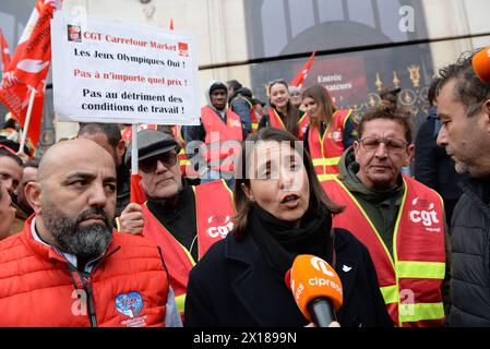 Les salariés du Commerce défilent à Paris et promettent au Ministry Guérini un Incendie Social s'ils n'obtiennent pas Satisfaction lors des JO Stockfoto