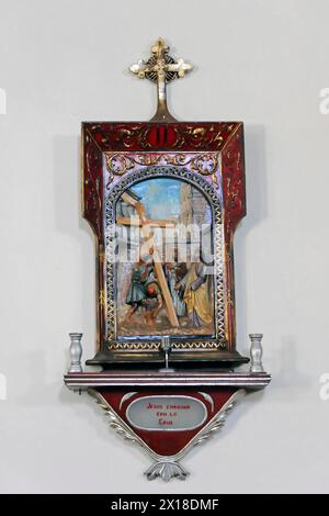 La Merced Church, erbaut um 1762, Leon, Nicaragua, farbenfrohes Wandbild der siebten Kreuzstation in einer Kirche, Zentralamerika, Zentralamerika Stockfoto