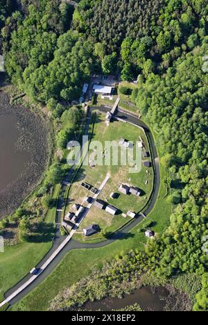 Archäologisches Freilichtmuseum Gross Raden, Luftaufnahme, slawischer Burganlage, Siedlung, Altslawisch, Holzgebäude, Obotritenstamm Stockfoto