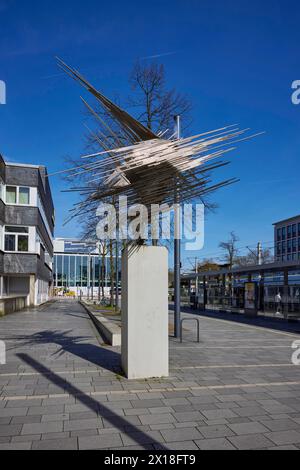 Skulptur des Künstlers Norbert Kricke vor blauem Himmel in Gelsenkirchen, Ruhrgebiet, unabhängige Stadt, Nordrhein-Westfalen Stockfoto