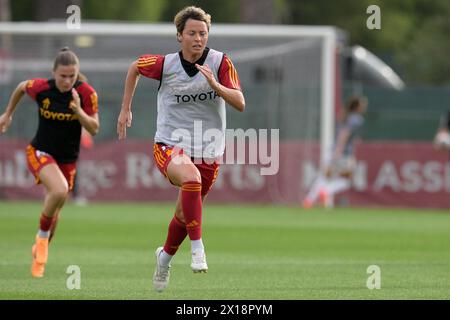 Rom, Italien. 15. April 2024, Stadio Tre Fontane, Roma, Italien; Serie A Frauen – Scudetto Poule – Fußball; Roma versus Juventus; Valentina Giacinti von AS Roma während des Trainings Credit: Roberto Ramaccia/Alamy Live News Stockfoto