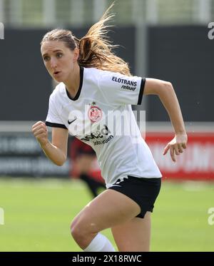 Lara Prasnikar (Frankfurt), Leverkusen, Deutschland. April 2024. Frauen-Bundesliga, Spieltag 18, Bayer 04 Leverkusen - Eintracht Frankfurt. Quelle: Jürgen Schwarz/Alamy Live News Stockfoto