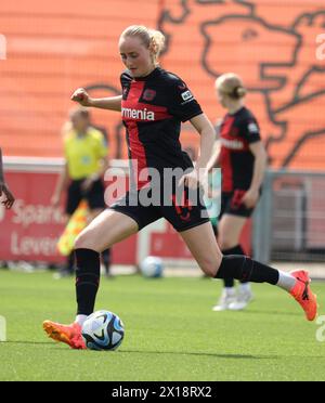 Emilie Bragstad (Bayer04), Leverkusen, Deutschland. April 2024. Frauen-Bundesliga, Spieltag 18, Bayer 04 Leverkusen - Eintracht Frankfurt. Quelle: Jürgen Schwarz/Alamy Live News Stockfoto