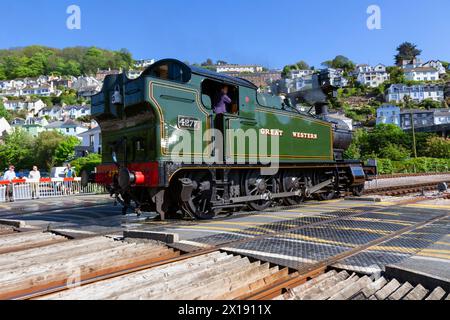 England, Devon, GWR Dampflokomotive Nr. 4277 „Hercules“ an der Kingswear Station an der Dartmouth Steam Railway Stockfoto