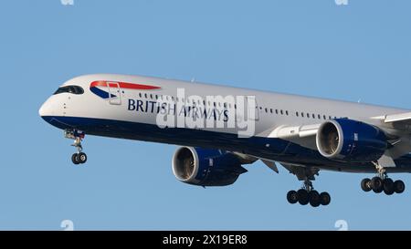 Richmond, British Columbia, Kanada. April 2024. Ein British Airways Airbus A350-1000-Jetliner (G-XWBP) im Endanflug zur Landung auf dem Vancouver International Airport. (Credit Image: © Bayne Stanley/ZUMA Press Wire) NUR REDAKTIONELLE VERWENDUNG! Nicht für kommerzielle ZWECKE! Stockfoto