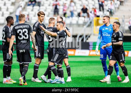 Lodz, Polen. April 2024. Das Team von Radomiak wird während des Polnischen PKO Ekstraklasa League-Spiels zwischen LKS Lodz und Radomiak Radom im Wladyslaw Krol Municipal Stadium gesehen. Endstand; LKS Lodz vs Radomiak Radom 3:2. (Foto: Mikolaj Barbanell/SOPA Images/SIPA USA) Credit: SIPA USA/Alamy Live News Stockfoto