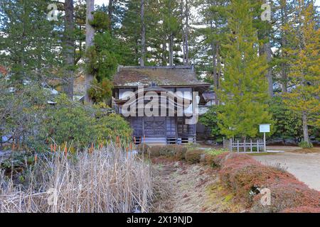 Tempel in der Gegend von Kongobu-JI, ein historischer buddhistischer Tempelkomplex in Koyasan, Koya, Ito District, Wakayama, Japan Stockfoto