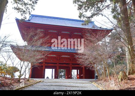 DaiMon Gate, das Tor zum Mt. Koya wurde im 11. Jahrhundert in Koyasan, Koya, Ito District, Wakayama, Japan, erbaut Stockfoto