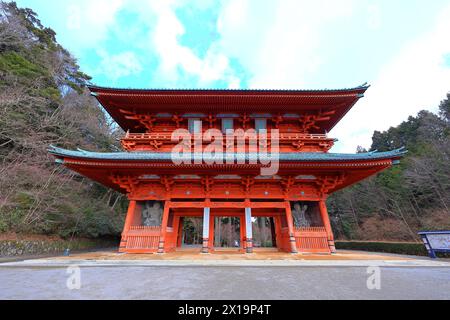 DaiMon Gate, das Tor zum Mt. Koya wurde im 11. Jahrhundert in Koyasan, Koya, Ito District, Wakayama, Japan, erbaut Stockfoto