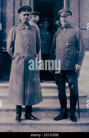 General Erich von Falkenhayn (links), Chef des deutschen Generalstabs, und General Ludendorff, 1914 Deutschland Stockfoto