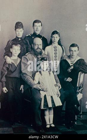 Porträt des russischen Zaren Alexander III. Und seiner Familie, 1880er Jahre Stockfoto