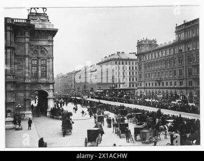 Besuch des deutschen Kaisers Wilhelm II. In Wien, Spalier vor der Hofoper, 14.04.1896 - 18960414 PD0001 - Rechteinfo: Rights Managed (RM) Stockfoto