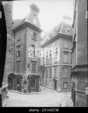 Wien 1, Schulhof 2, Giebelfront von der Seitzergasse, rechts Kurrentgasse 2, 1899 - 18990101 PD0559 - Rechteinfo: Rights Managed (RM) Stockfoto