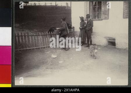 Erzherzogin Zita und Erzherzog Karl in St. Jakob im Wald, erzherzogin Zita und Erzherzog Karl auf der Jagdhütte Marie Therese von Braganza. Aus dem Album „St. Jakob I. Walde', 01.05.1910 - 19100501 PD0068 - Rechteinfo: Rights Managed (RM) Stockfoto