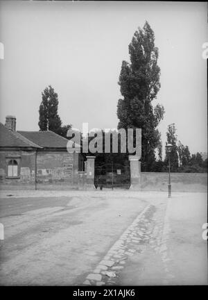 Wien 15, Hüttenfriedhof, Tor. Ansicht aus unifier entfernen, leicht von rechts, 10.07.1912 - 19120710 PD0008 - Rechteinfo: Rights Managed (RM) Stockfoto