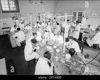 Wien 9, Waehringerstraße (Waehringer Straße) 25a, Dentalinstitut der Universität: Technisches Atelier, 1930 - 19300101 PD9501 - Rechteinfo: Rights Managed (RM) Stockfoto