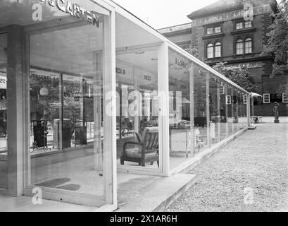 Wien, Werkbund Ausstellung, Pavillon für Serienprodukte im Garten des Museums: Außenansicht, 01.06.1930 - 19300601 PD0130 - Rechteinfo: Rights Managed (RM) Stockfoto