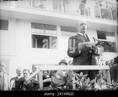 Eröffnung eines Versuchswohnungsgutes initiiert von einem Werkbund, Bundespräsident Miklas in seiner Rede, 04.06.1932 - 19320604 PD0021 - Rechteinfo: Rights Managed (RM) Stockfoto