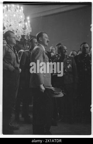 Hitler in Graz, 3.4.1938 - 19380403 PD0048 - Rechteinfo: Rights Managed (RM) Stockfoto