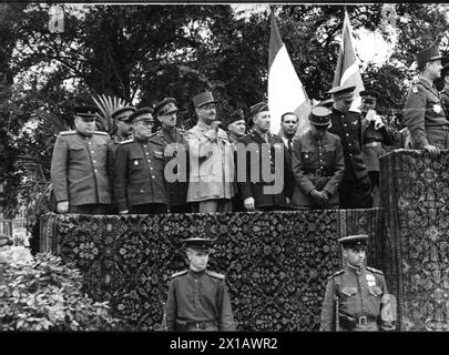 Begrüßungsfeier der Alliierten Generäle am Schwarzenbergplatz, hochrangiger Soldat der vier Besatzungsmächte, 23.08.1945 - 19450823 PD0001 - Rechteinfo: Rights Managed (RM) Stockfoto